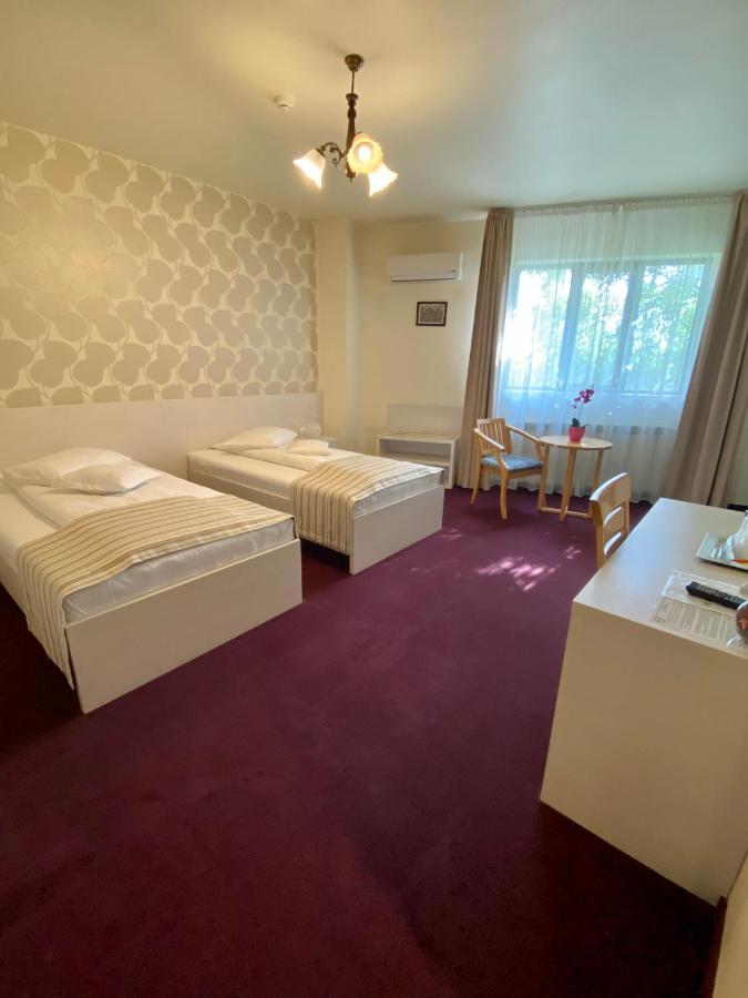 Pensiunea Rix Rooms Focşani Extérieur photo