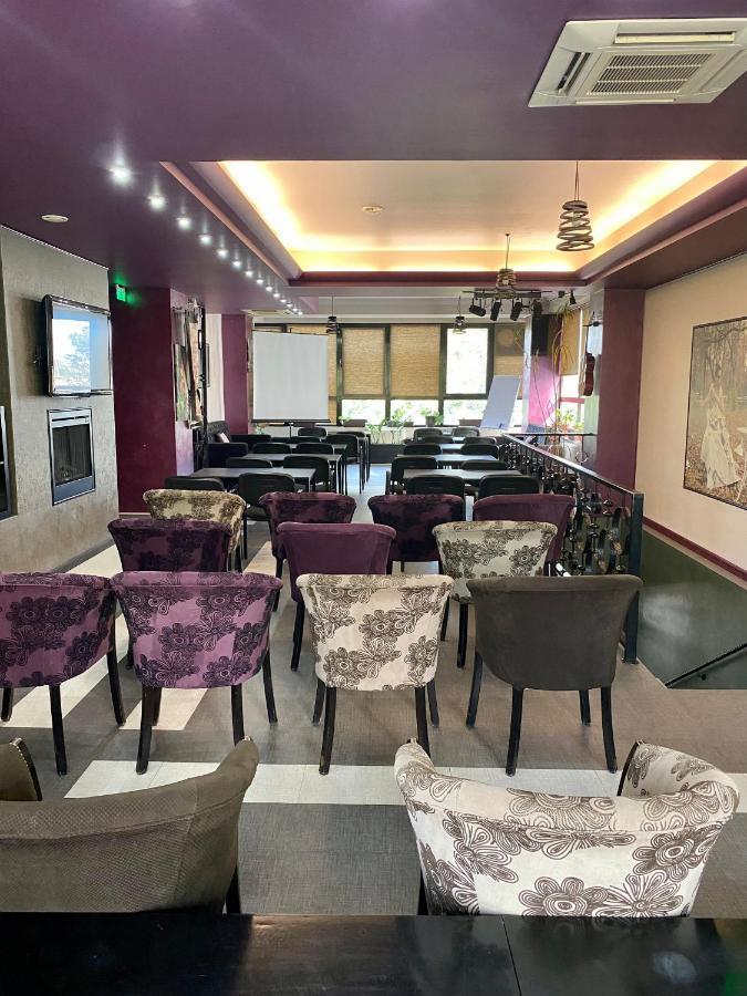 Pensiunea Rix Rooms Focşani Extérieur photo