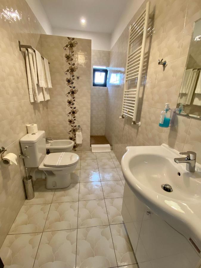 Pensiunea Rix Rooms Focşani Extérieur photo