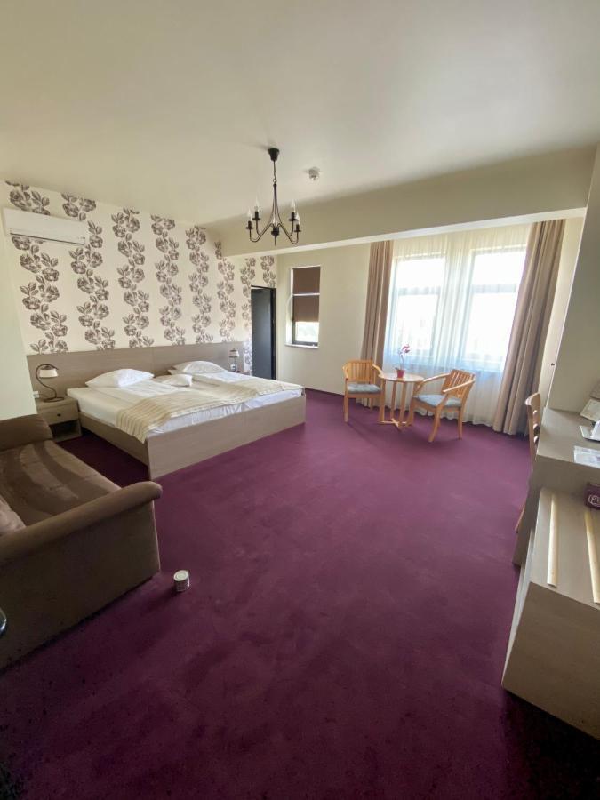 Pensiunea Rix Rooms Focşani Extérieur photo