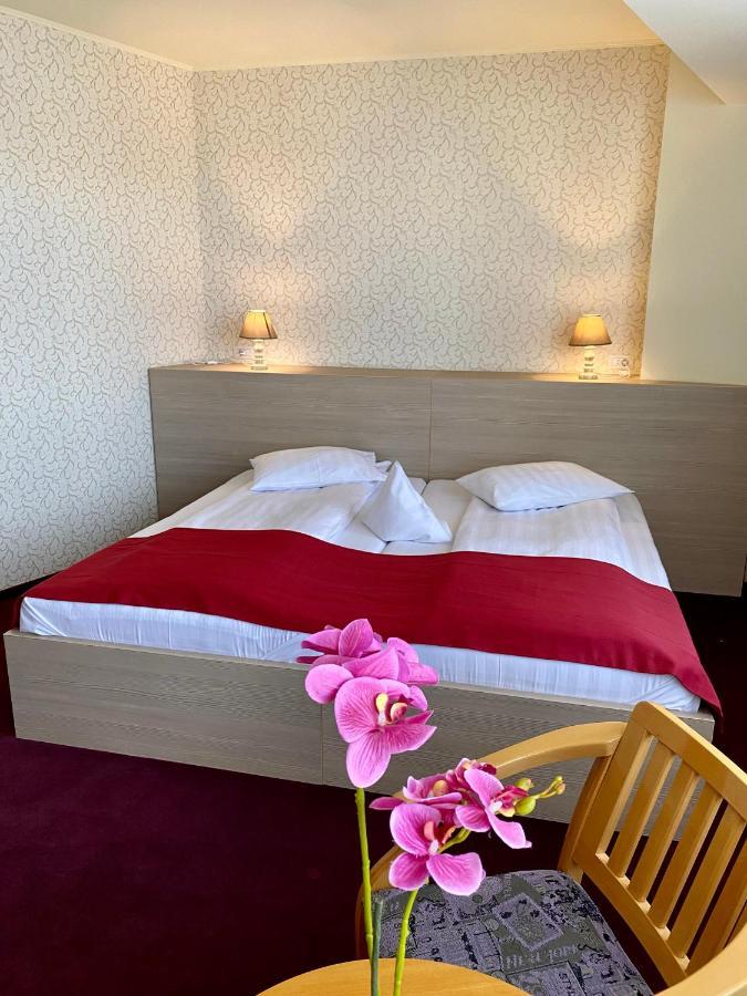 Pensiunea Rix Rooms Focşani Extérieur photo