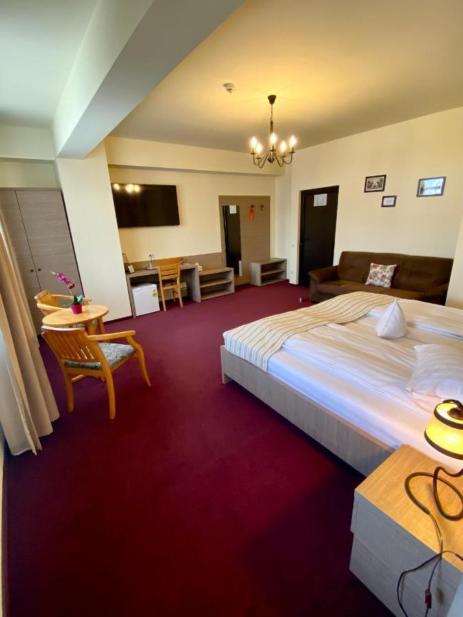 Pensiunea Rix Rooms Focşani Extérieur photo