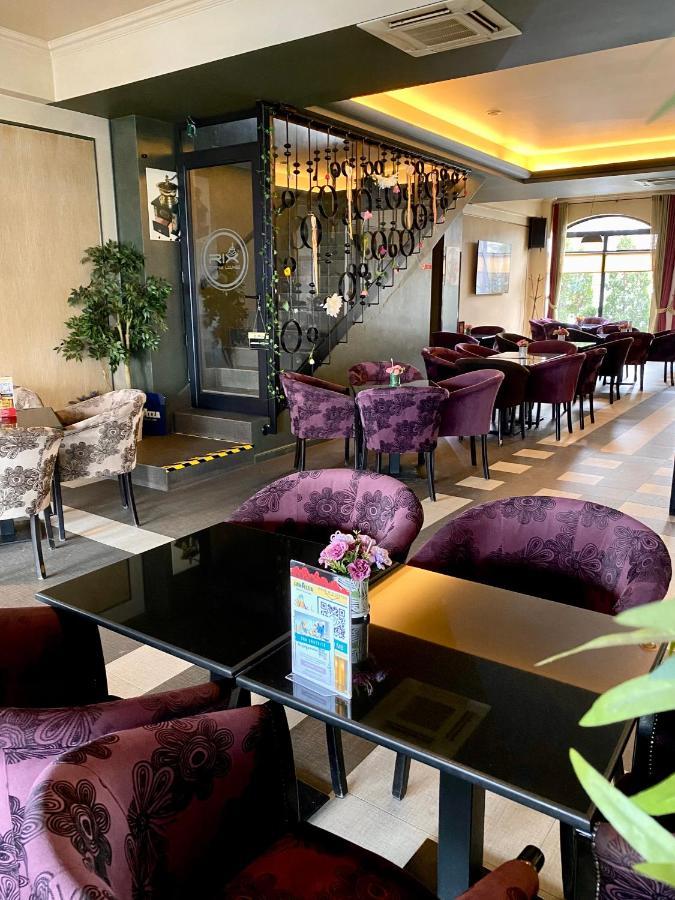 Pensiunea Rix Rooms Focşani Extérieur photo