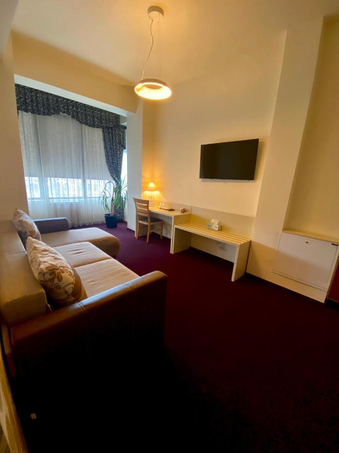 Pensiunea Rix Rooms Focşani Extérieur photo