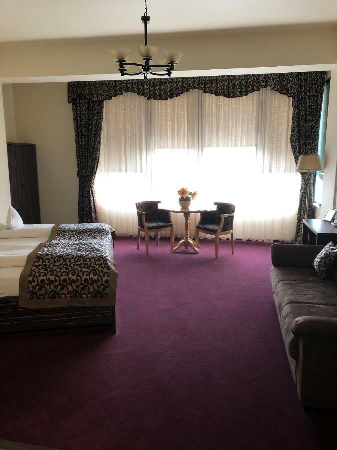 Pensiunea Rix Rooms Focşani Extérieur photo